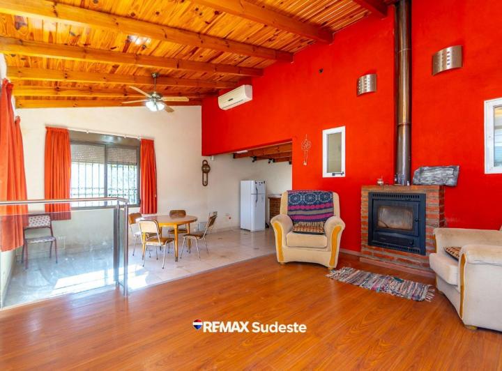 Casa · 189m² · 4 Ambientes · 1 Cochera