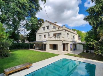 Casa · 390m² · 10 Ambientes · 2 Cocheras · Casa en Venta - Acassuso - San Isidro