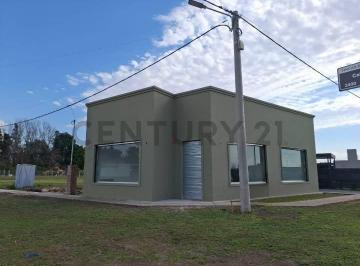 Local comercial · 80m² · 2 Ambientes · Alquiler de Local Comercial en Ibarlucea