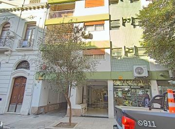 Departamento de 2 ambientes, Congreso · Excelente Depto. 2 Amb. C/balcon Aterrazado y Cochera en La Calle Peron Al 2200, Congreso.