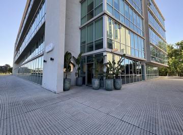 Oficina comercial · 187m² · 1 Cochera · Local en Alquiler