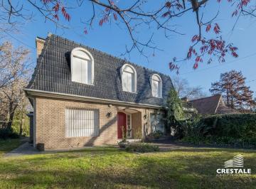 Casa · 450m² · 5 Ambientes · 2 Cocheras · Venta / Permuta - Casa 4 Dorm. con Jardín y Piscina - Fisherton, Rosario.