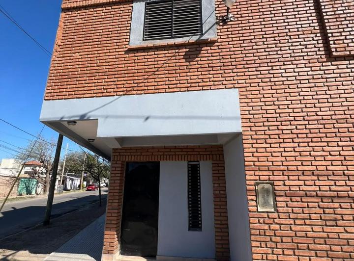 Bodega-Galpón · 360m² · 5 Ambientes