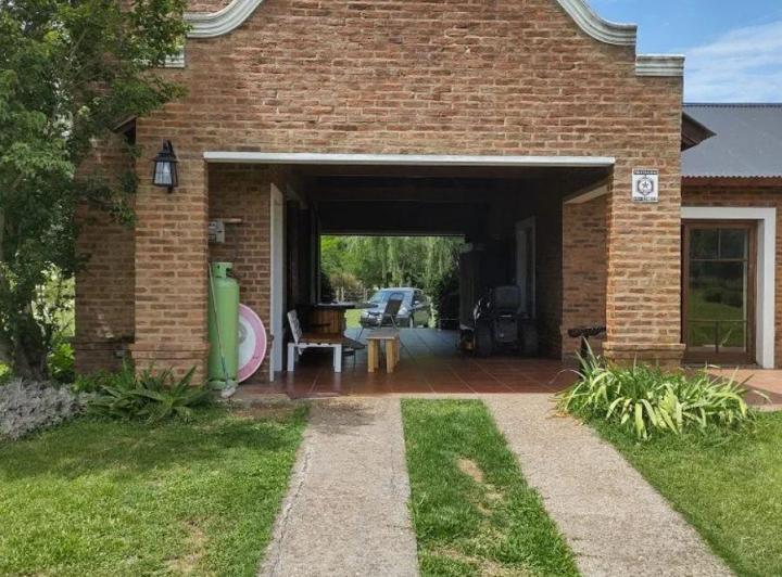 Quinta vacacional · 250m² · 6 Ambientes · 1 Cochera