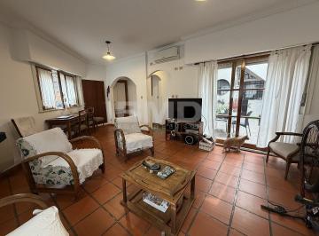 Casa · 120m² · 4 Ambientes · Casa en Lote Propio en Villa Crespo