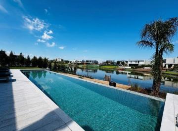 Casa · 550m² · 4 Ambientes · 1 Cochera · Casa en Alq. Temporario en Virazón, Nordelta, Tigre