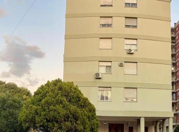 Departamento · 62m² · 4 Ambientes · 1 Cochera · Departamento en V. Martelli - B. Parque