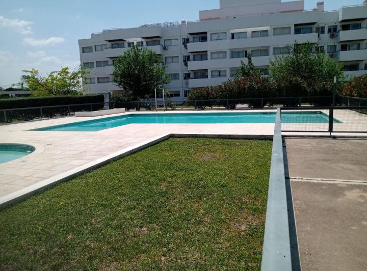 Departamento · 65m² · 4 Ambientes · 1 Cochera