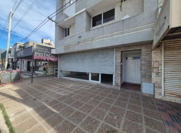 Local comercial en Alquiler de 1 ambiente  · Alquiler Local Comercial - Centro - Rio II