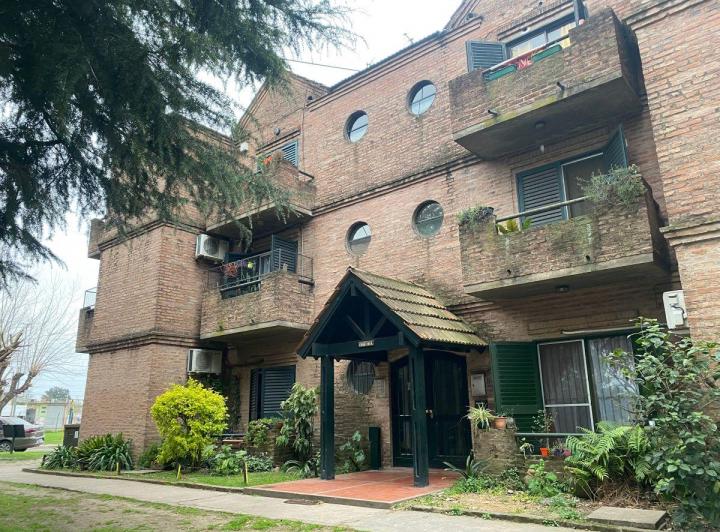 Departamento · 48m² · 3 Ambientes · 1 Cochera