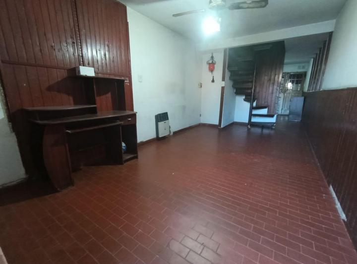 Casa · 75m² · 4 Ambientes · 1 Cochera