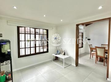 Casa · 95m² · 4 Ambientes · 1 Cochera · Venta Casa Tipo PH Castelar Norte