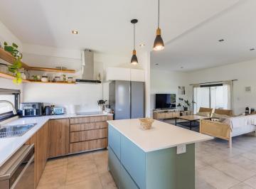 Casa · 130m² · 4 Ambientes · 3 Cocheras · Venta Casa 4 Ambientes en Una Sola Planta con Pileta en Maschwitz