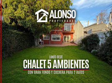 Casa · 210m² · 5 Ambientes · 2 Cocheras · Chalet en Venta – Lanús Oeste | 5 Ambientes, Cochera y Fondo