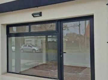 Local comercial · 3 Ambientes · Local en Funes