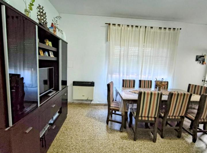 Casa · 121m² · 3 Dormitorios · 1 Cochera