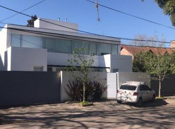 Casa · 440m² · 7 Ambientes · 4 Cocheras · Casa 7 Ambientes La Horqueta