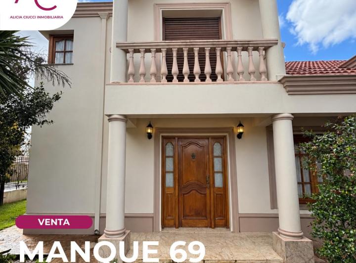 Casa · 209m² · 5 Ambientes · 2 Cocheras