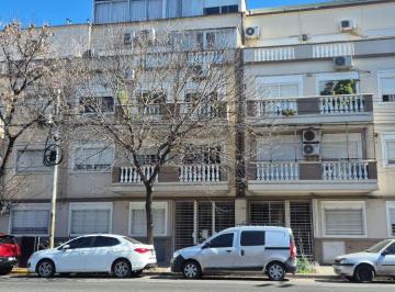 Departamento de 1 ambiente, Flores · Departamento de 40 m² en Alquiler en Flores Sur. Terraza y Quicho Propio. "Con Muebles"