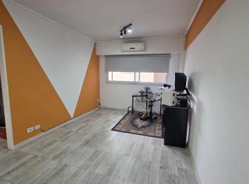 Departamento · 45m² · 2 Ambientes · Alquiler Departamento 2 Ambientes en Bernal Centro