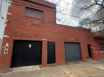 PH · 95m² · 4 Ambientes · 1 Cochera · Venta Casa en PH con 4 Ambientes 3 Dorm. Garage Patio Terraza