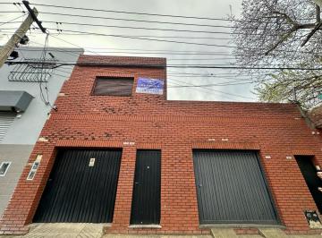 PH · 95m² · 4 Ambientes · 1 Cochera · Venta Casa en PH con 4 Ambientes 3 Dorm. Garage Patio Terraza