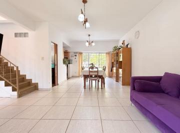 Casa · 200m² · 5 Ambientes · 2 Cocheras · Casa Venta 4 Ambientes en Villa Luzuriaga - Ramos Mejia - con Cochera