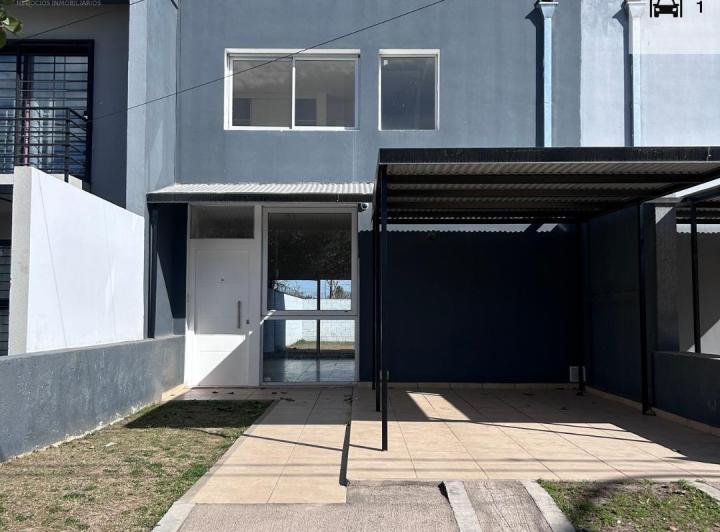 Casa · 90m² · 3 Ambientes · 1 Cochera