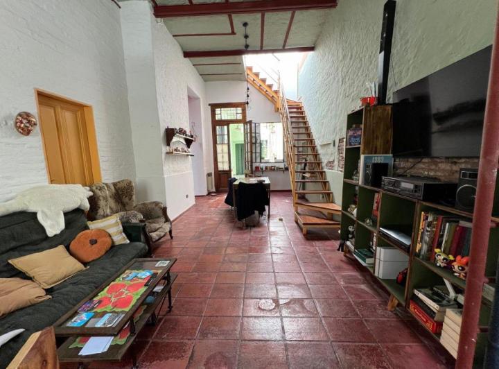 Casa · 172m² · 5 Ambientes · 1 Cochera