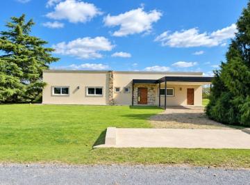 Casa · 274m² · 5 Ambientes · 2 Cocheras · Venta Casa 5 Amb Carlos Keen Primav Golf - Estrenar