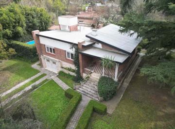 Casa · 253m² · 5 Ambientes · 1 Cochera · Venta Casa 3 Dorm Cabana Unquillo