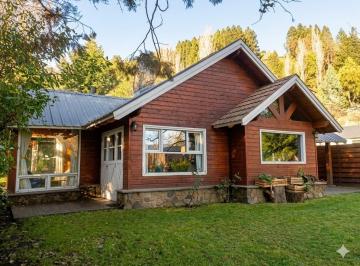 Casa · 170m² · 4 Ambientes · 2 Cocheras · Casa en Alquiler en San Martin de Los Andes, Patagonia, Argentina