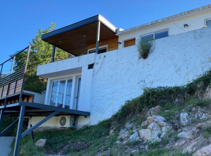 Casa · 190m² · 5 Ambientes · 2 Cocheras