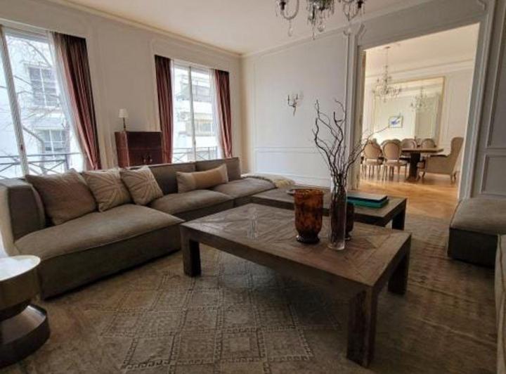 Departamento · 310m² · 7 Ambientes · 1 Cochera