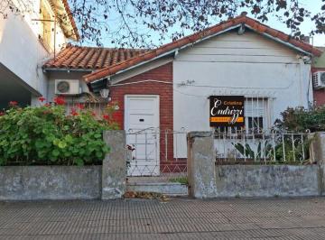 Casa de 5 ambientes, Merlo · Casa en Venta Apta Credito en Parque San Martin Merlo