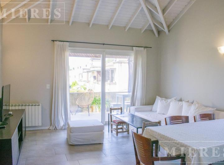 Departamento · 66m² · 2 Ambientes · 1 Cochera