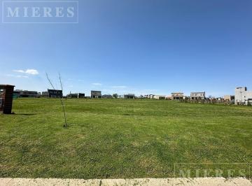 Terreno · 594m² · Lote de 594 m² en Venta en Santa Lucia, Pilar del Este