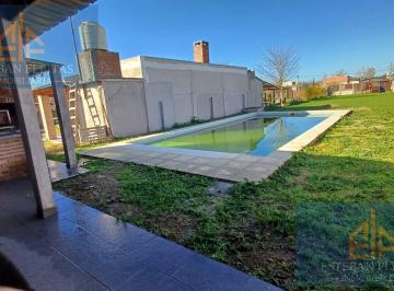 Quinta vacacional · 600m² · 1 Ambiente · Lote 600 m² con Pileta y Quincho a Terminar – Barrio Santa Anita, Cañuelas