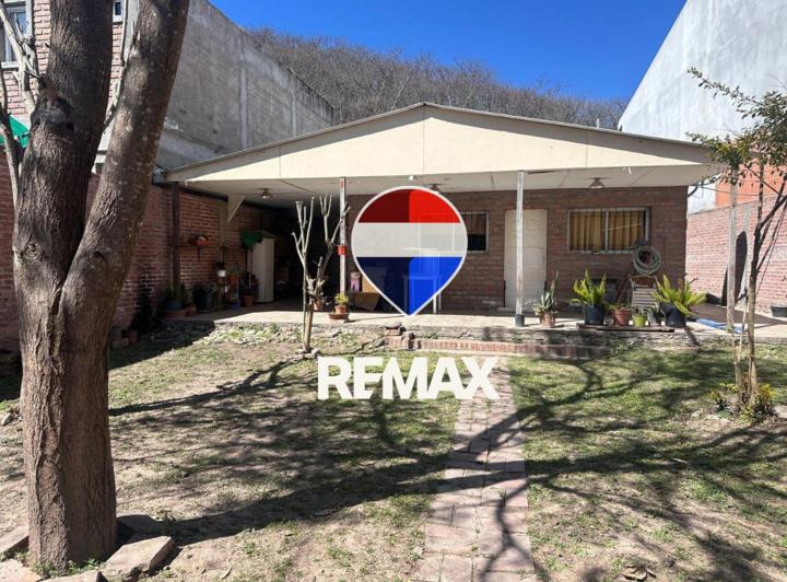 Casa · 75m² · 3 Ambientes · 1 Cochera