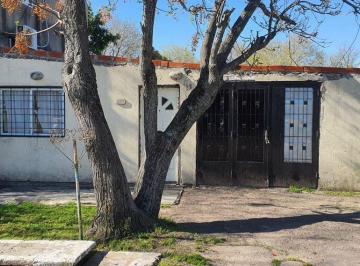 Casa · 81m² · 3 Ambientes · 2 Cocheras · Casa en Venta La Plata
