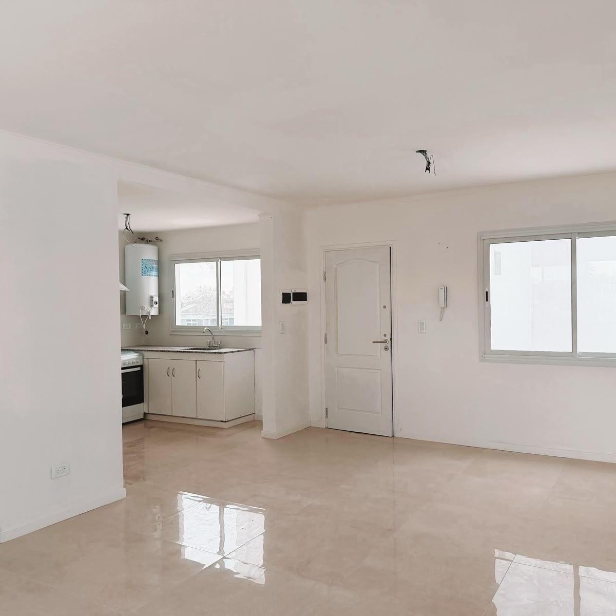 Depto 2 amb, 50m² con cochera — San Juan