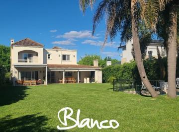 Casa · 267m² · 5 Ambientes · 2 Cocheras · Casa en Alq. Temporario en Estancias del Pilar, Pilar, G. B. a. Zona Norte