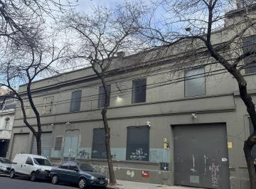 Bodega-Galpón · 6200m² · Alquiler Galpon de 6200 m² Divido 3 Modulos con Oficinas en Parque Patricios - Distrito Tecnologico