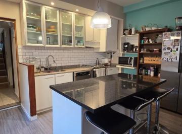 PH · 150m² · 5 Ambientes · Amplio PH con Terrazas y Parrilla en Villa Pueyrredon