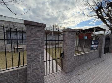 Casa · 65m² · 3 Ambientes · Hermosa Casa 3 Ambientes, con Gran Parque y Parrilla, Alferez Page 349 - Glew