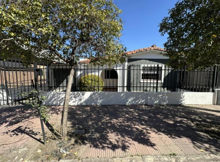 Casa · 156m² · 5 Ambientes · 1 Cochera