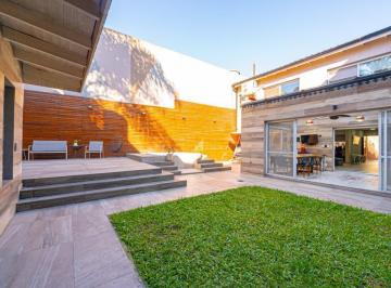 PH · 220m² · 3 Ambientes · Venta PH 4 Ambientes con Jardin y Terraza en Boedo