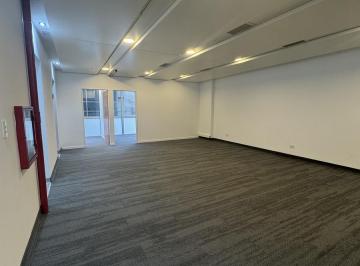 Edificio · 405m² · 6 Cocheras · Alquiler de Oficina de 100 m² en Edificio Corporativo en Monserrat