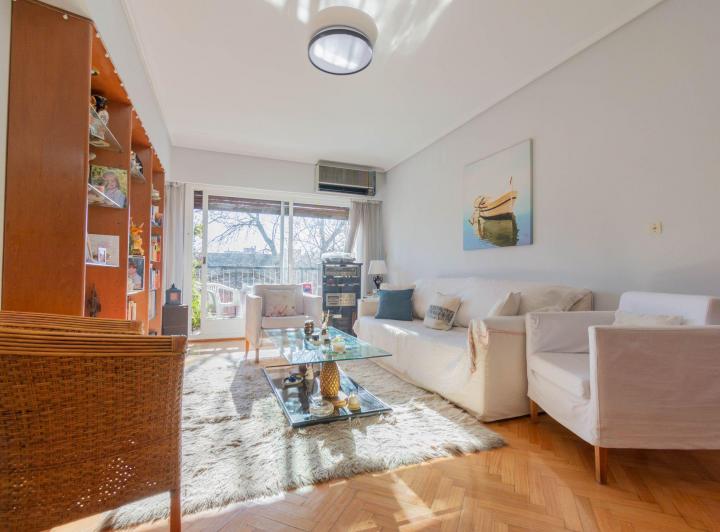 Departamento · 77m² · 4 Ambientes · 1 Cochera