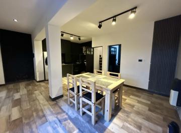 Casa · 65m² · 5 Ambientes · Casa en República de La Sexta